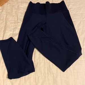 Navy blue leggings